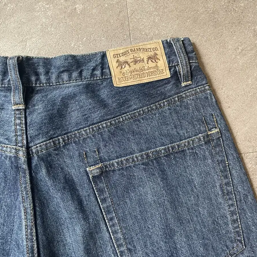 Stussy wappen Denim pants