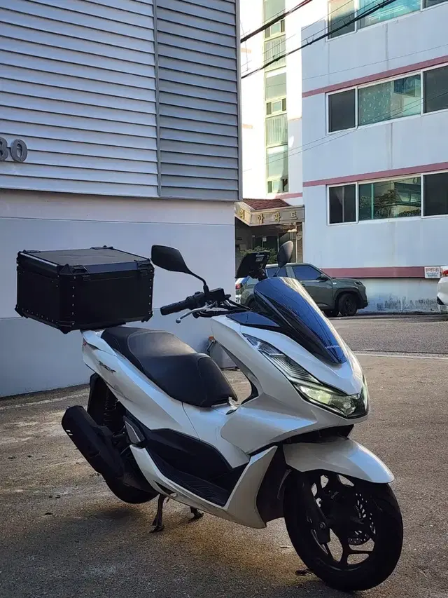 21년식 PCX125 ABS 1만9천 배달세팅 팝니다