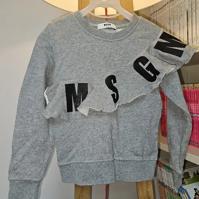 MSGM 키즈 맨투맨 4Y