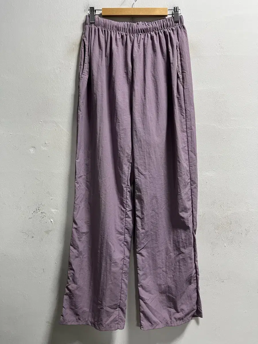 30-34 mauve nylon banded wide-leg pants