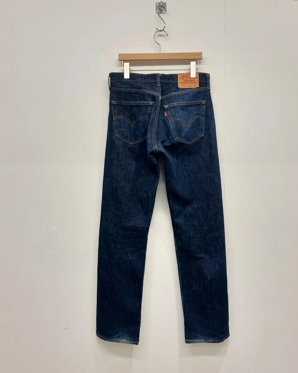 00s Levis 501xx size 31