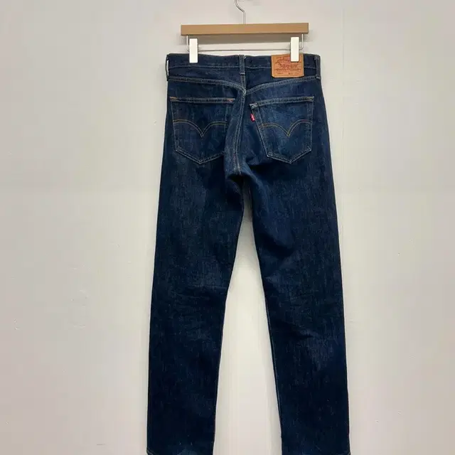 00s Levis 501xx size 31