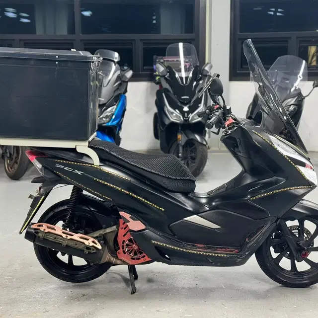 20년식 혼다 PCX125 47@@@KM 깔끔한 차량 판매합니다.