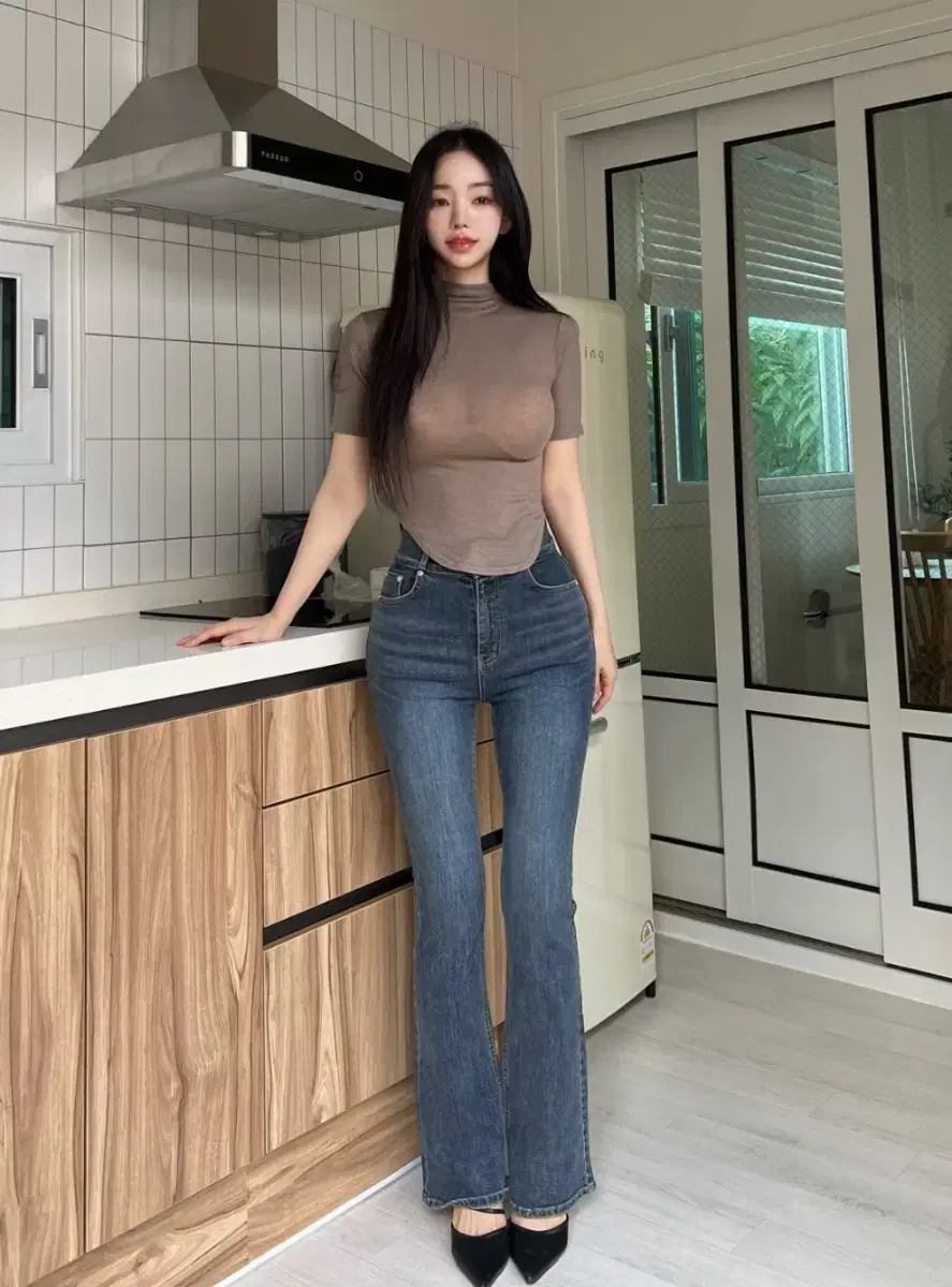 Kain Dami Pelvic Voluminous Two-Button High Waist Mid Rise Jeans Bootcut Pelvic Vahn Jeans Denim