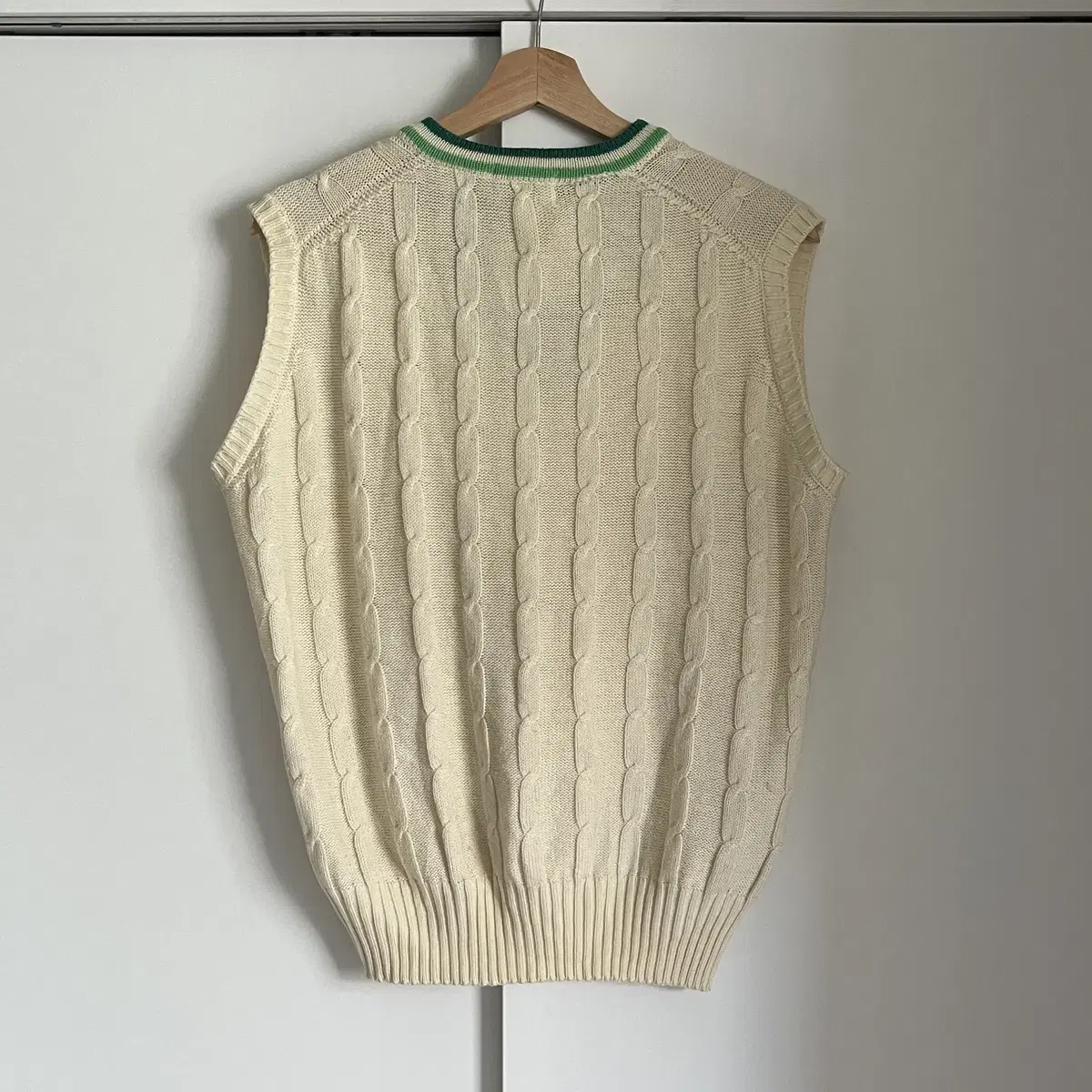 FRED PERRY 90's cable knit vest