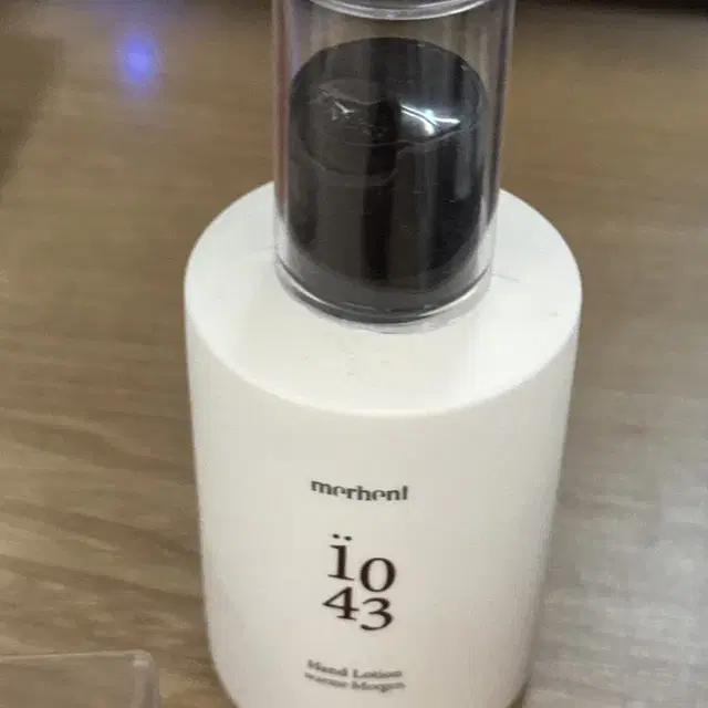 메르헨트 퍼퓸 핸드크림 바먼모겐향 100ml