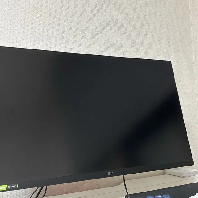 LG 27gn60k 모니터 판매합니다.