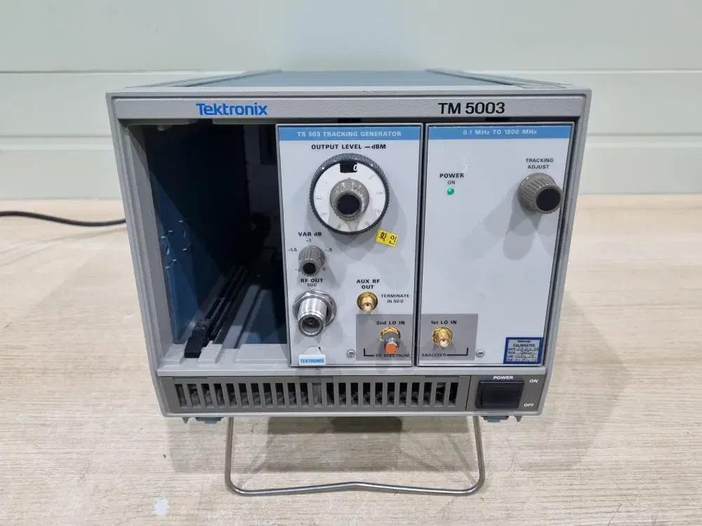 Tektronix  TM5003 TR 503 추적 생성기