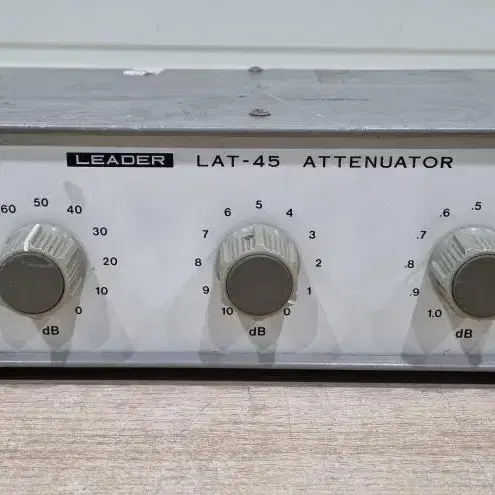 LEADER LAT-45 Attenuator 감쇠기