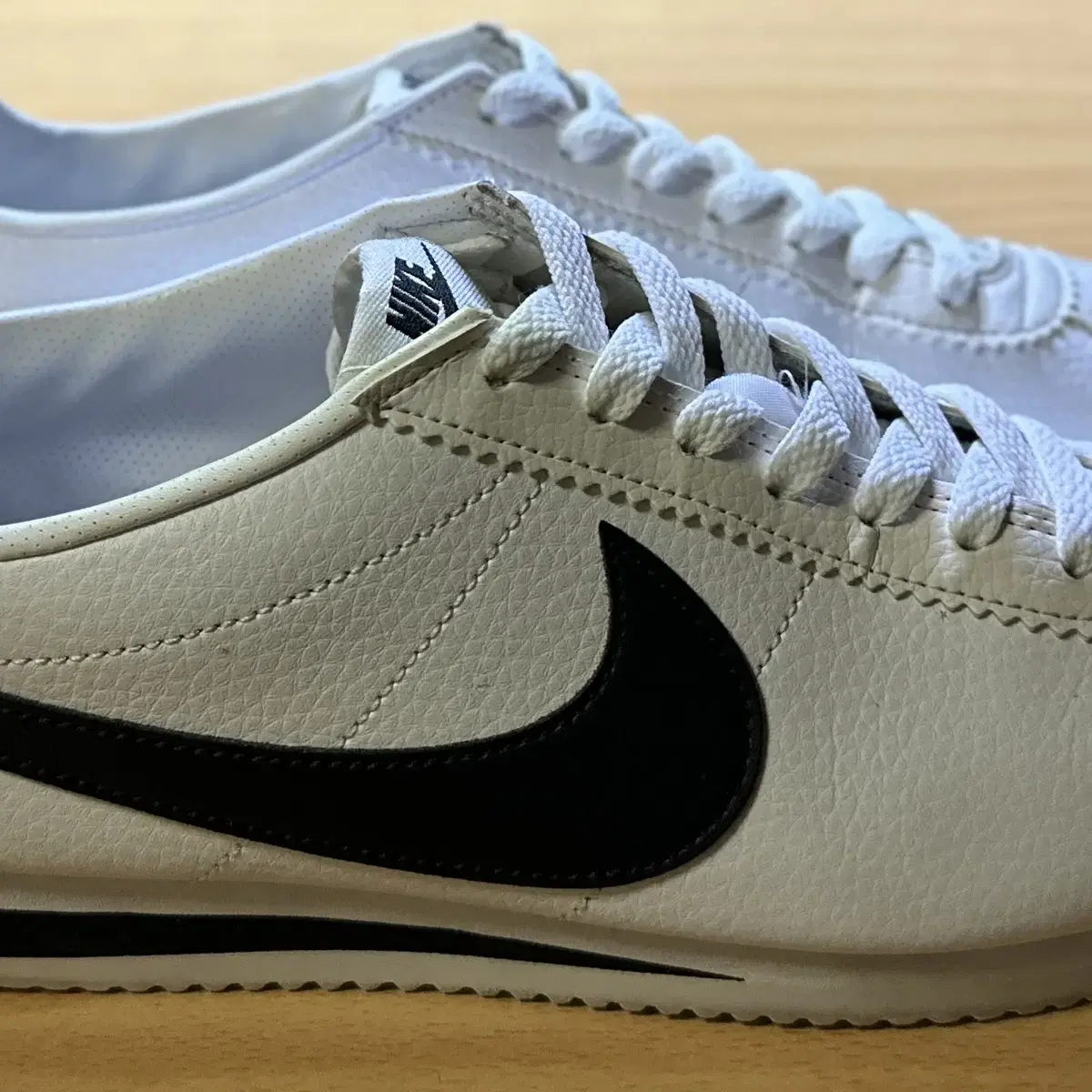 NIKE CLASSIC CORTEZ LEATHER WHITE/BLACK