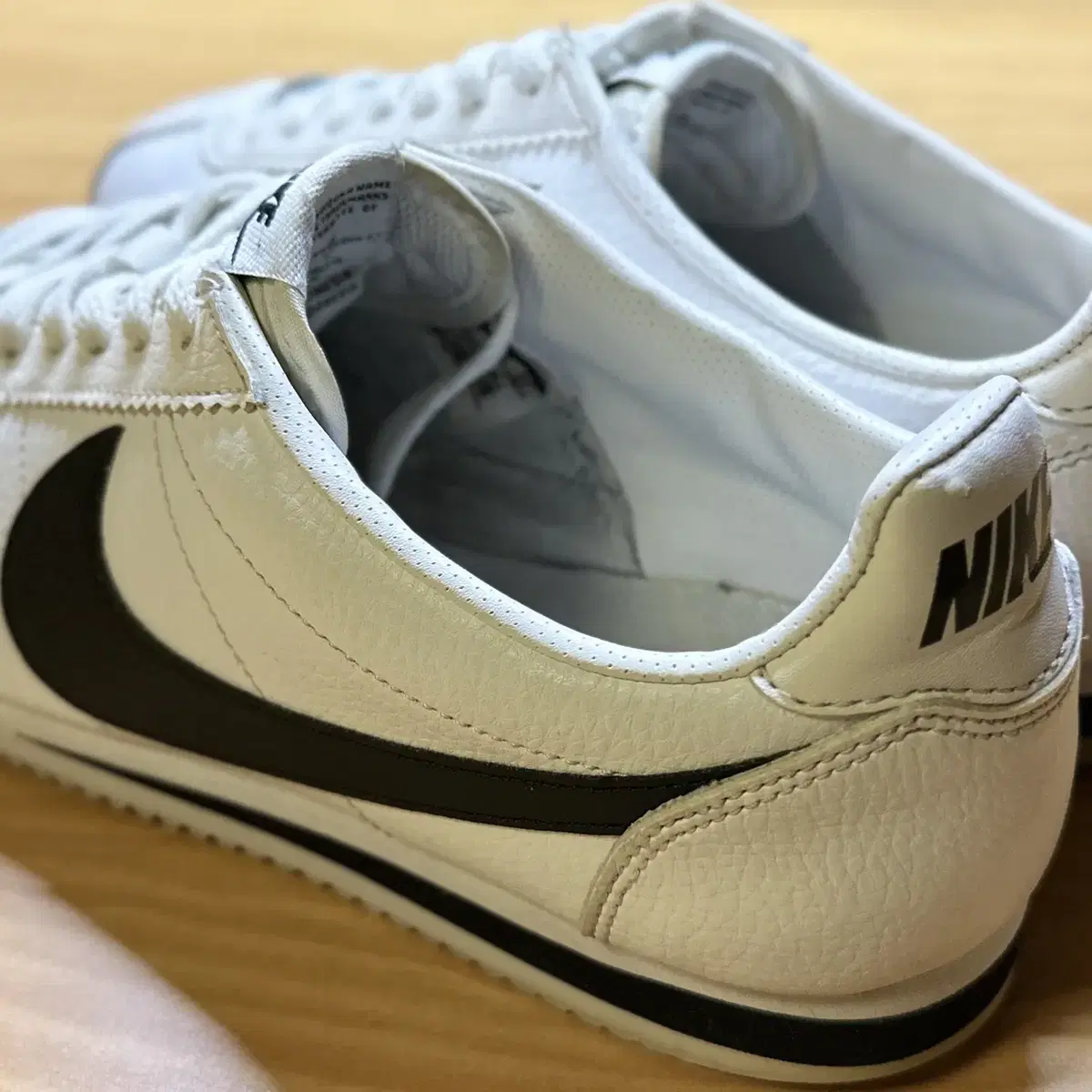 NIKE CLASSIC CORTEZ LEATHER WHITE/BLACK