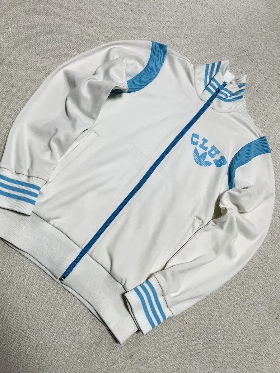 Rare Adidas Firebird Europa White Sky bloo White Wave White Jersey 90