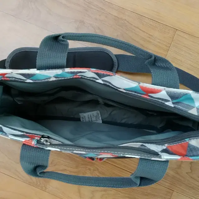 skiphop diaper bag triangle