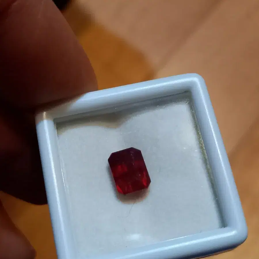 천연루비 2.3ct