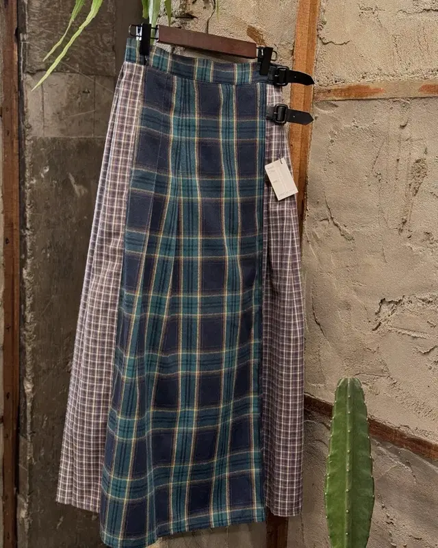 JPN tartan skirt