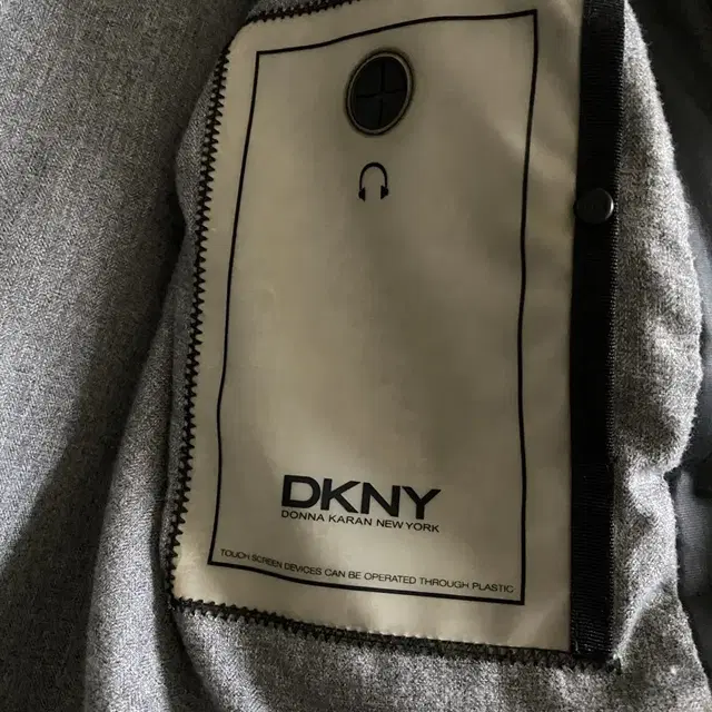 DKNY 구스다운 거위털 패딩 L 무광 블랙