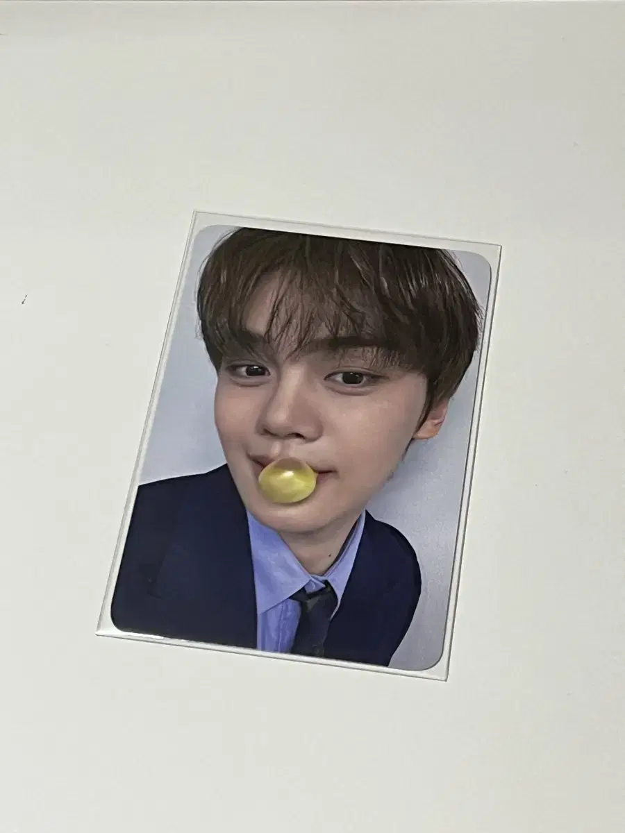 ZB1 Gyubin Bubblegum Version Photocard