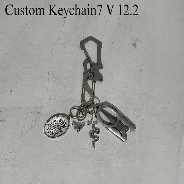 Custom Keychain7 V 12.2