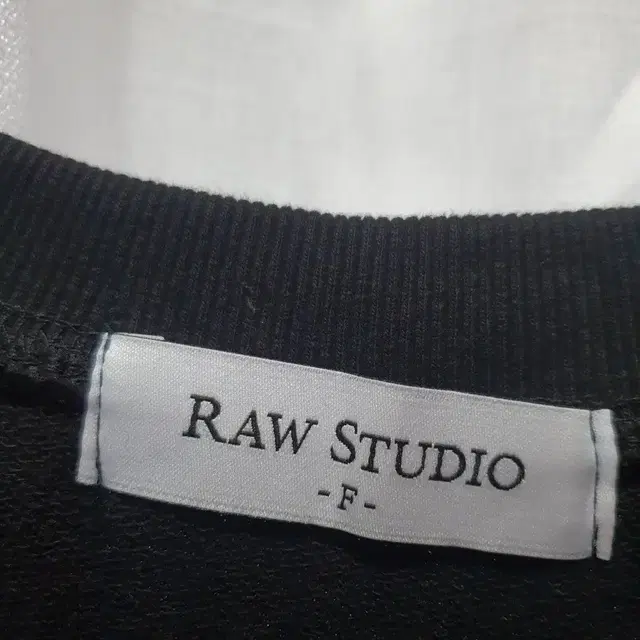 Raw studio티셔츠/100내외