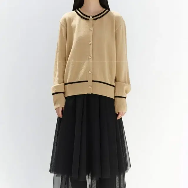 버뮬라 FRILL LINE CARDIGAN (BEIGE)