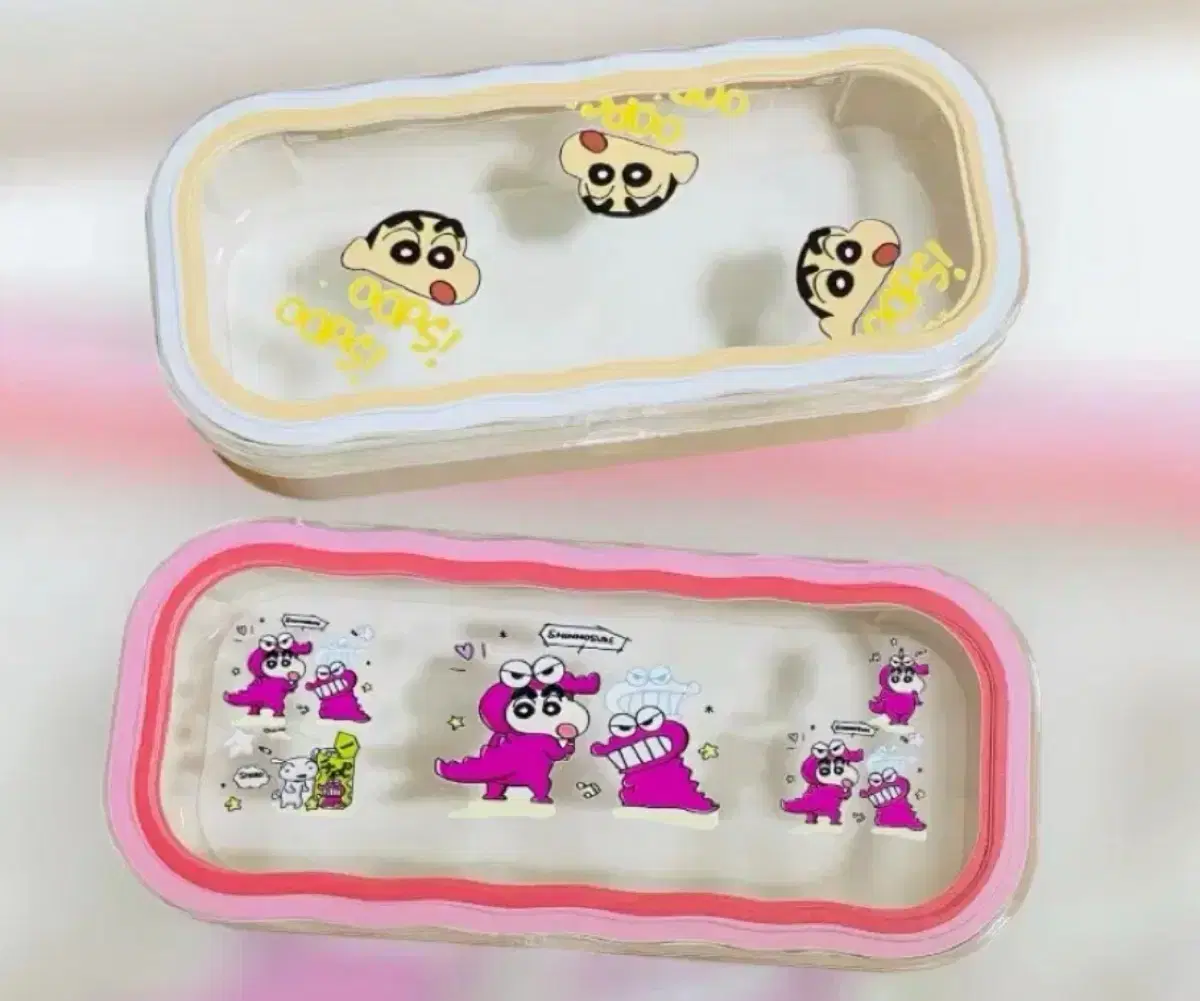 Two types of Crayon Shin-chan glasses cases are so cute!!!