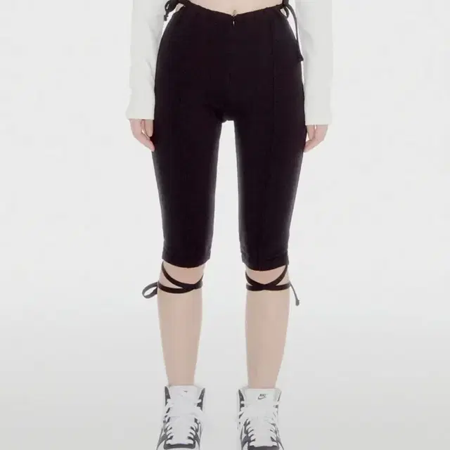 유희 LACE-UP BIKER SHORTS 바이커쇼츠