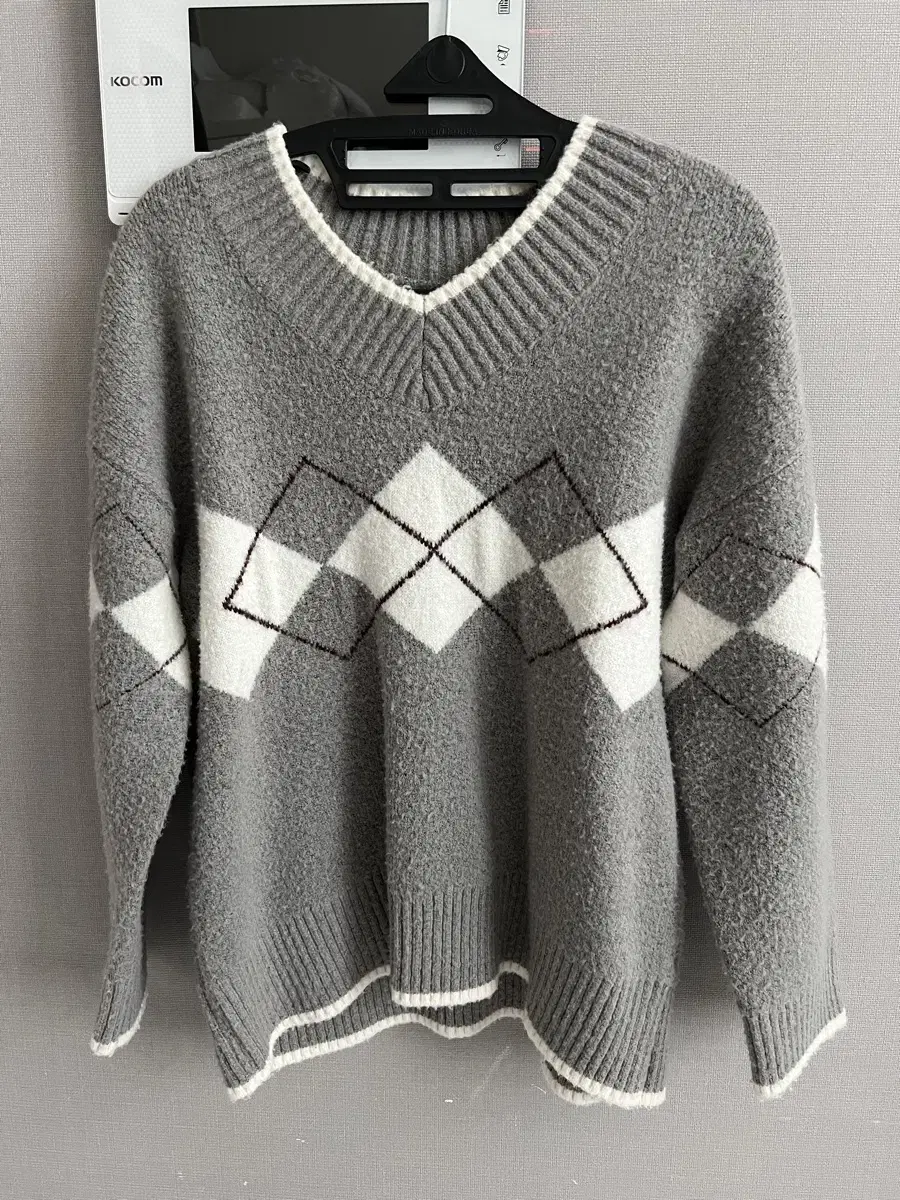 Winter gray V-neck knit