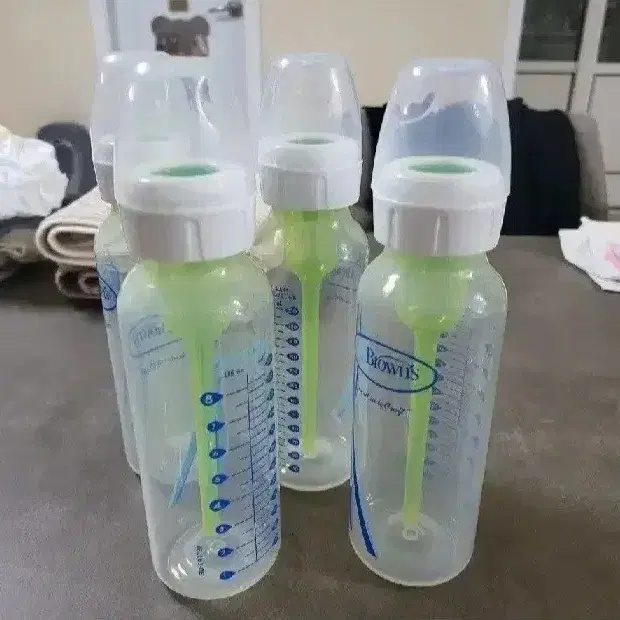 닥터브라운 내로우넥 250ml  젖병 4개