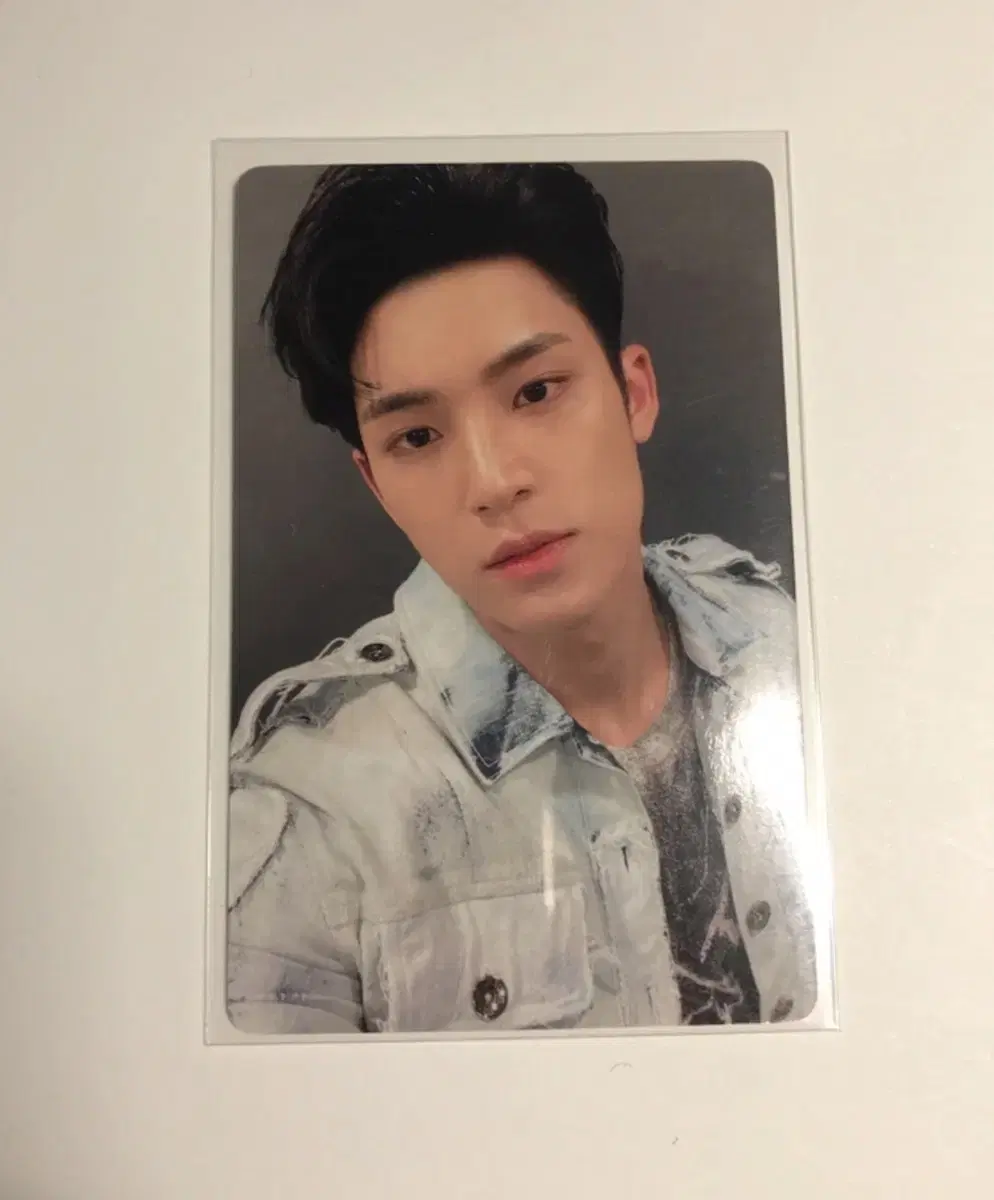 Seventeen Ataka with muu ld mingyu Photocard