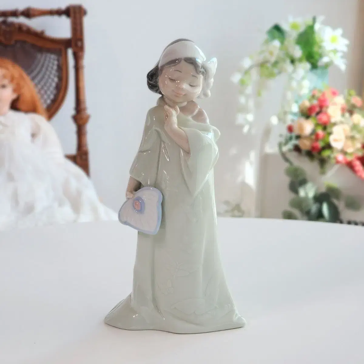 LLADRO NAO 야드로 나오 피겨린 스페인 도자기 인형 부채 소녀