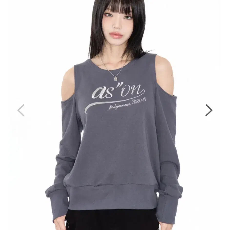 애즈온 KATE HOLE SWEATSHIRT CHARCOAL