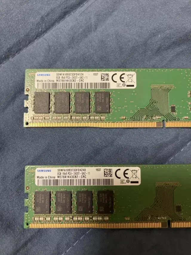 ddr4 삼성 램 2400T 16gb (8x2) 급처