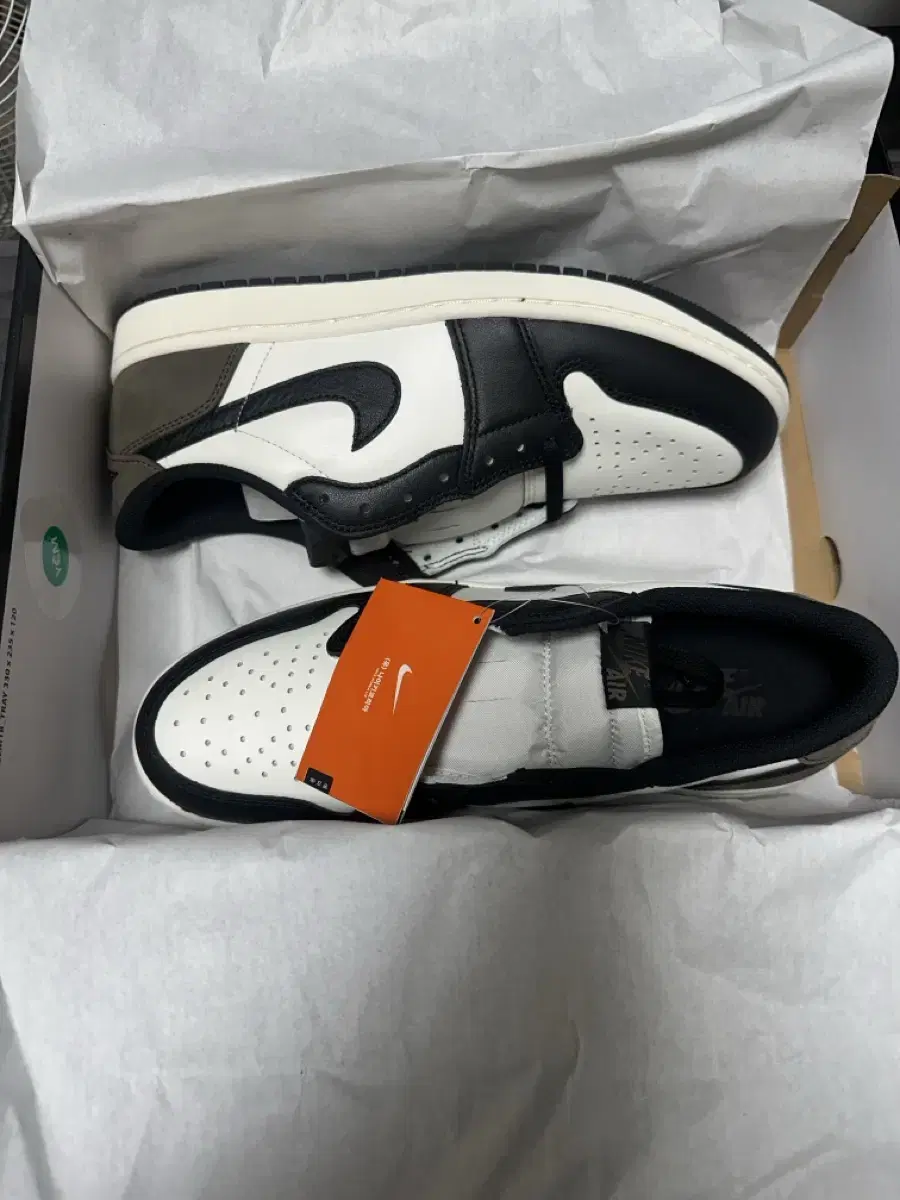 조던1 로우 모카 285 Jordan 1 Retro Low Mocha