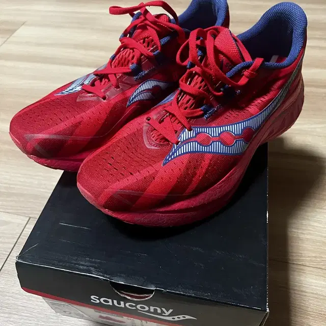 [290] 써코니 엔돌핀 스피드 4 런던 saucony