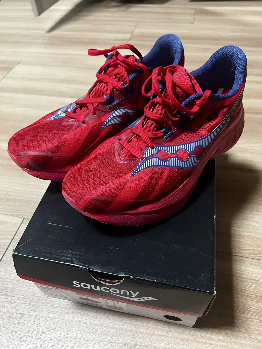 [290] 써코니 엔돌핀 스피드 4 런던 saucony