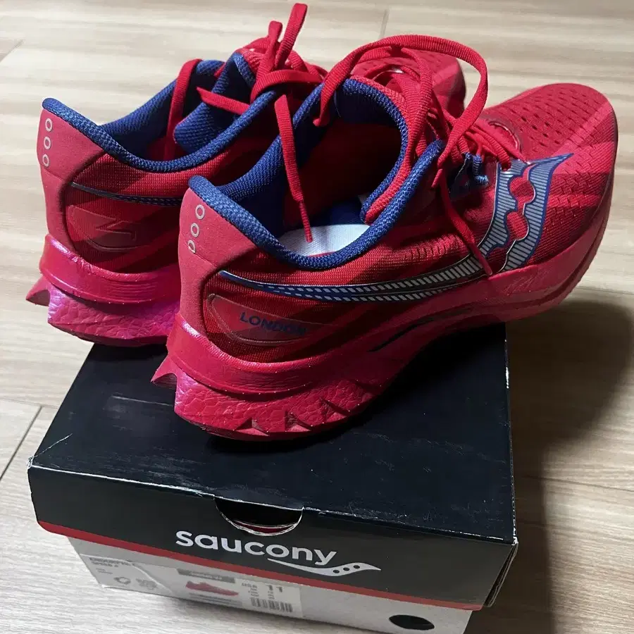 [290] 써코니 엔돌핀 스피드 4 런던 saucony