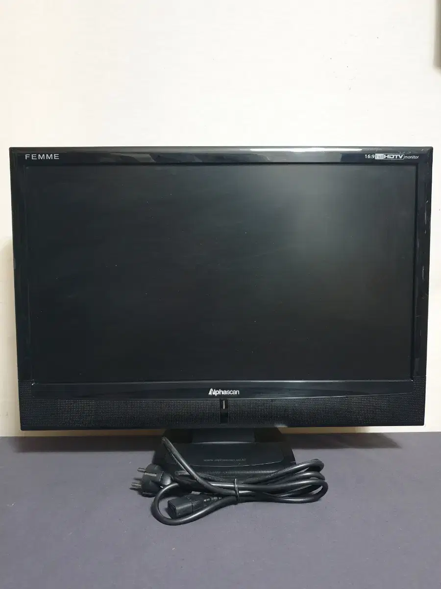 Alphascan 24인치 LCD TV모니터 P2400HDT