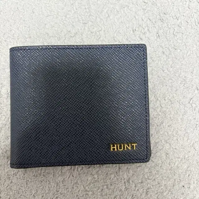 hunt 지갑팔아요