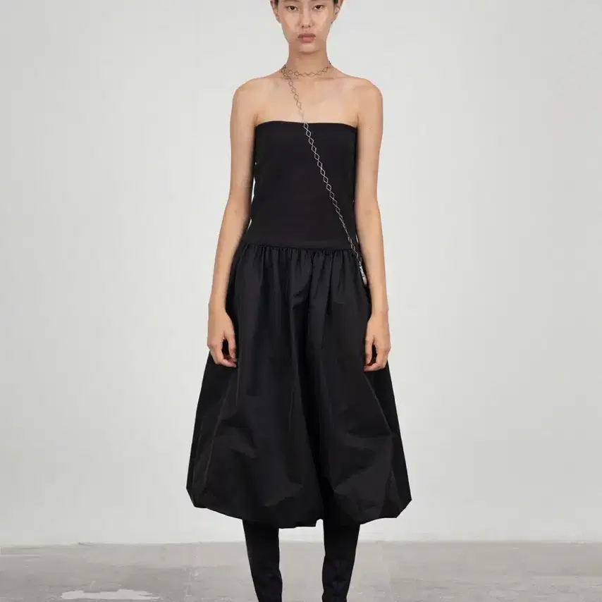 아모멘토원피스 BANDING VOLUME SKIRT_BLACK