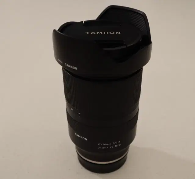 탐론 17-70mm F2.8 Di III-A VC RXD(소니E마운트)