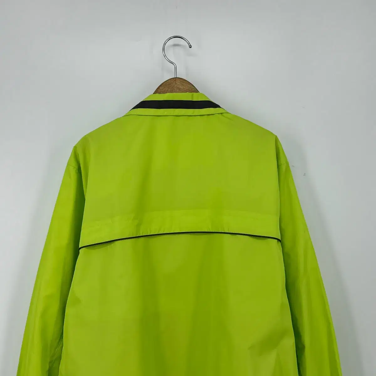 MEDX CLUB 바람막이 점퍼 (L size / LIME)