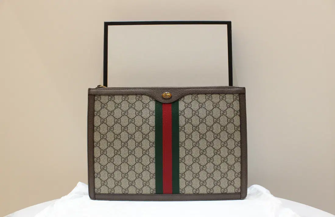 [Used] Gucci Officine GG Supreme Portfolio Clutch 523359