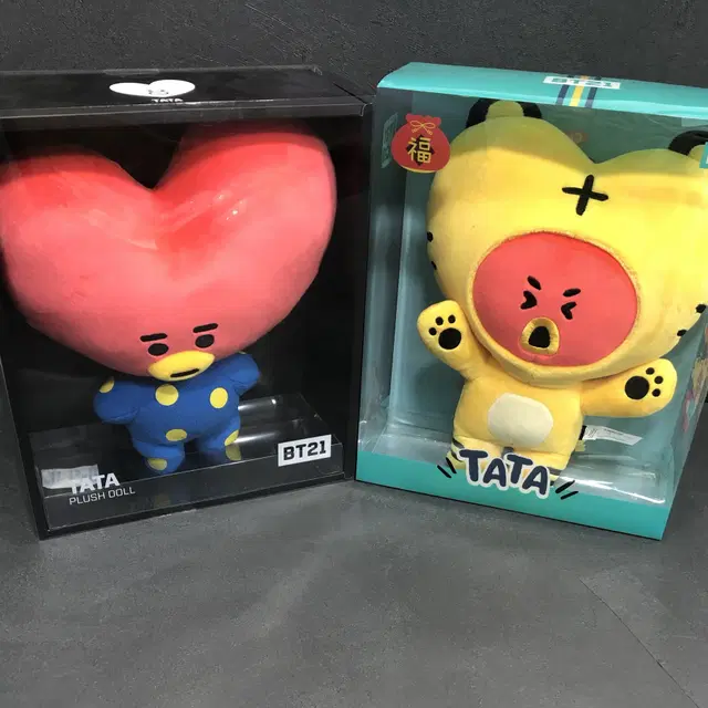 라인프렌즈 BT21  타타 스탠딩 인형 2개 일괄