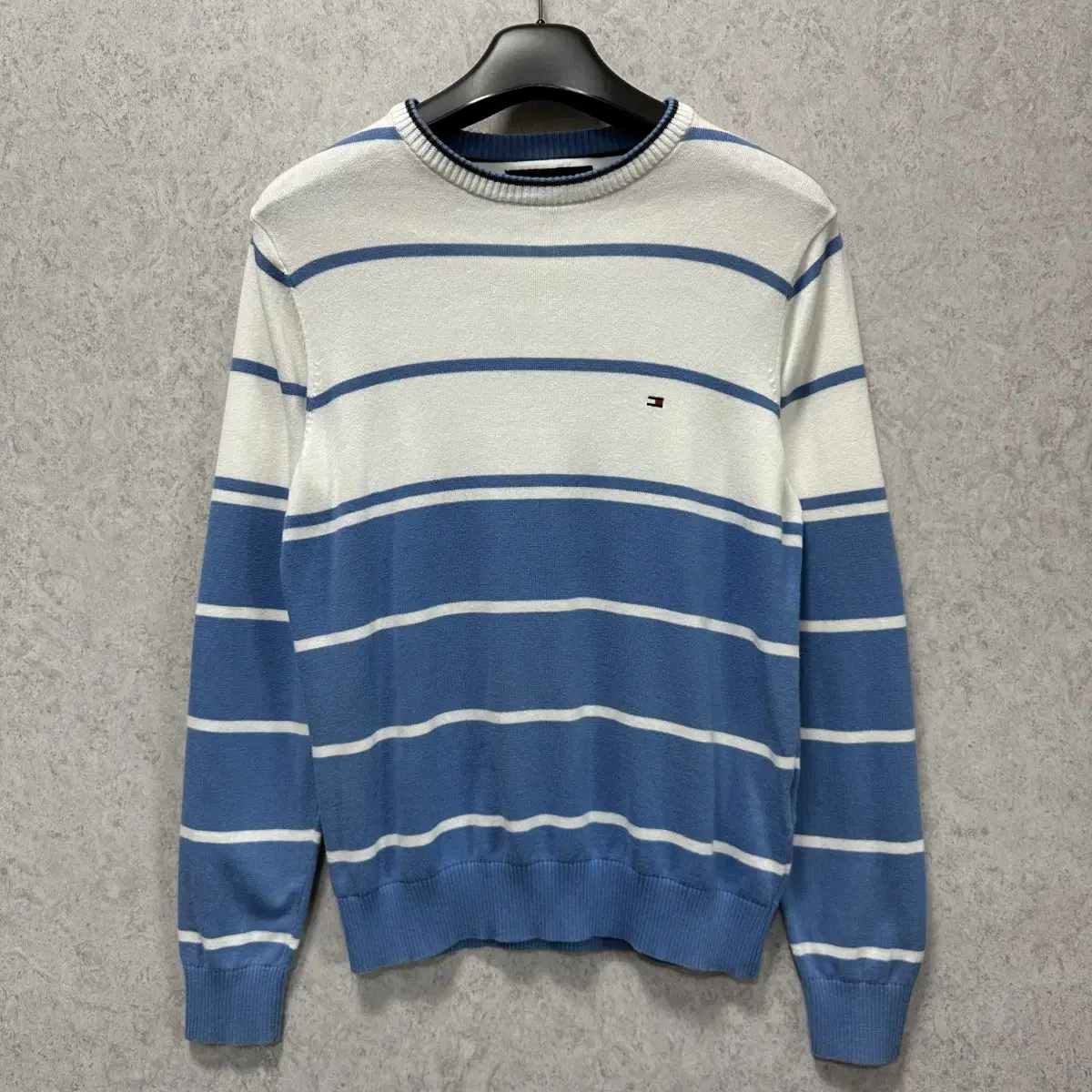 95 Tommy Hilfiger Men's Thin Long Sleeve Knit