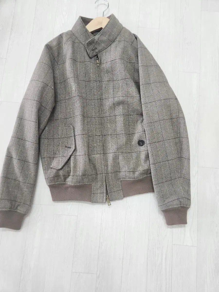 Tennery & danielle creme harrington jacket