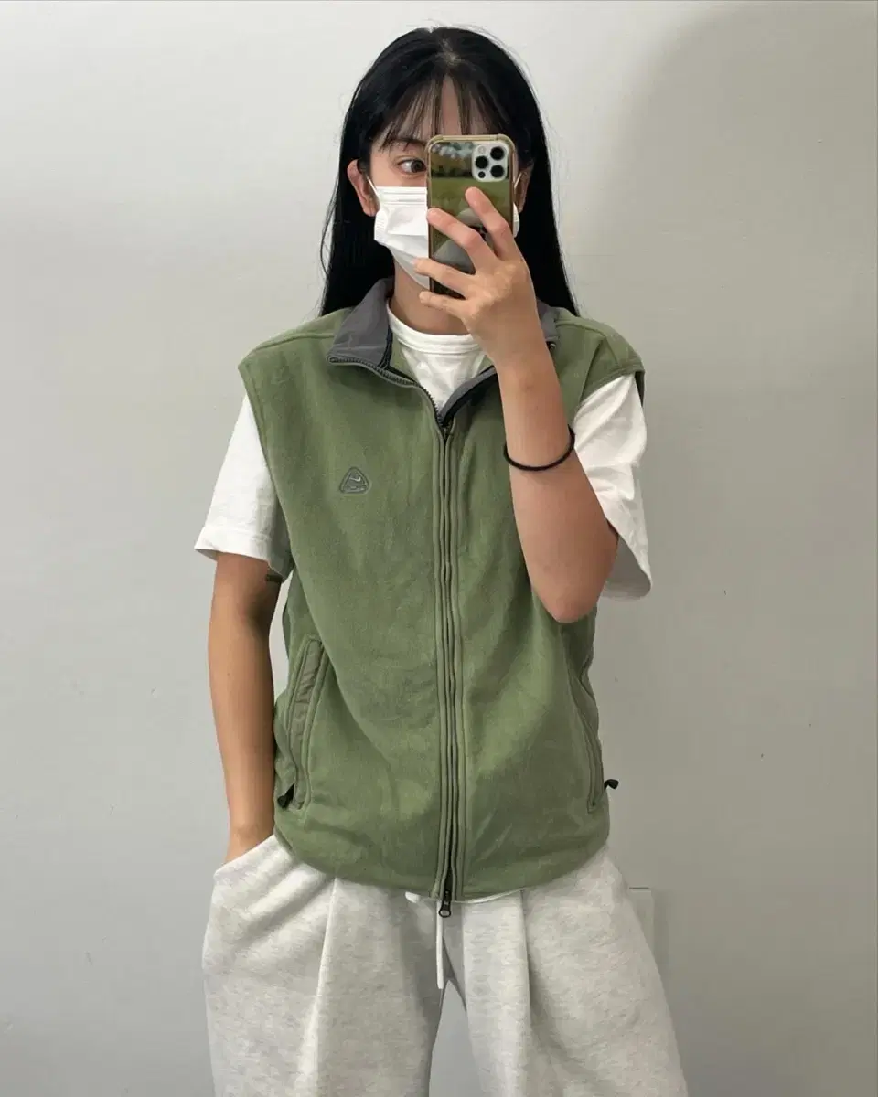 Nike ACG Logo Green Fleece Vest