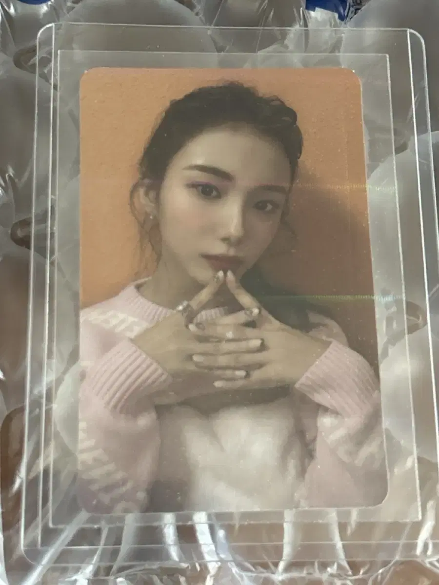 Kep1er youngeun photocard sells