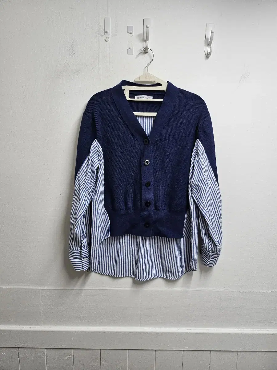 Shirt-style knit cardigan