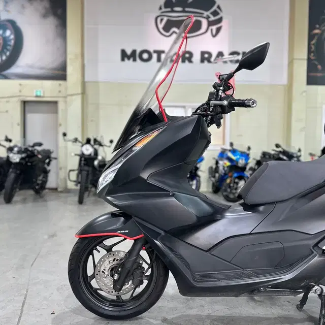 혼다 PCX125ABS 23년 3천KM 배달풀셋팅 신차급 판매합니다.