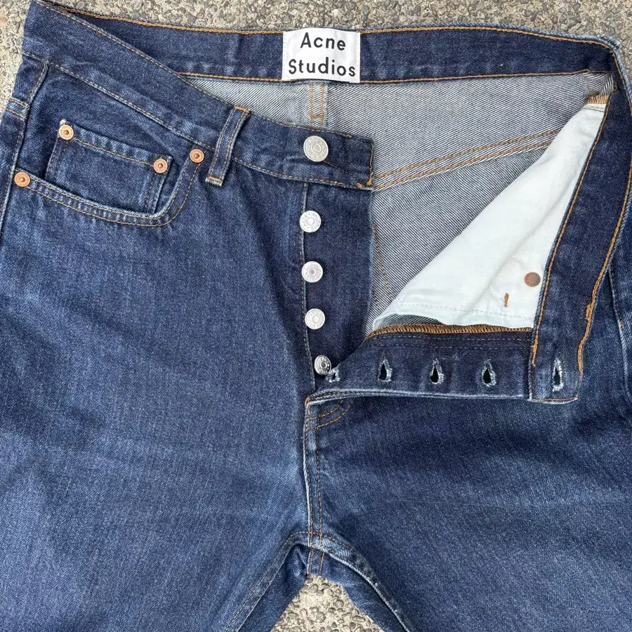 Acne Studios Jeans (Van New Worn) 29/32